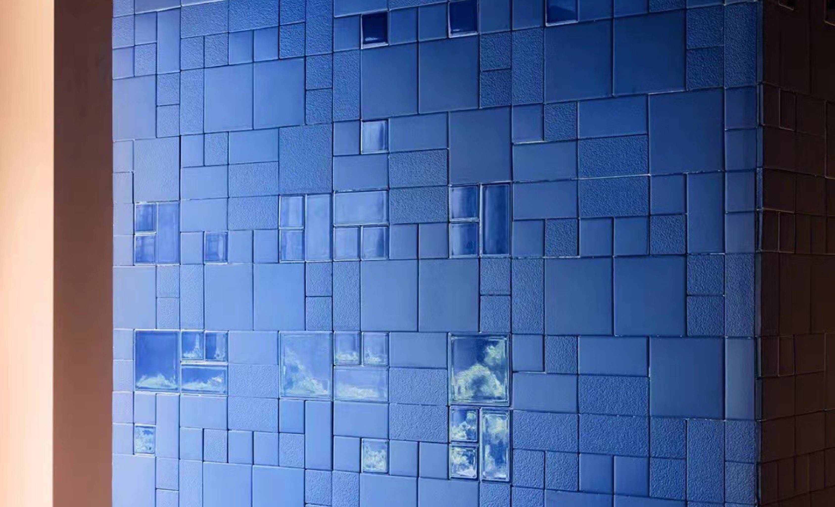 Handcrafted Mosaic - Style Tiles for Luxury Walls