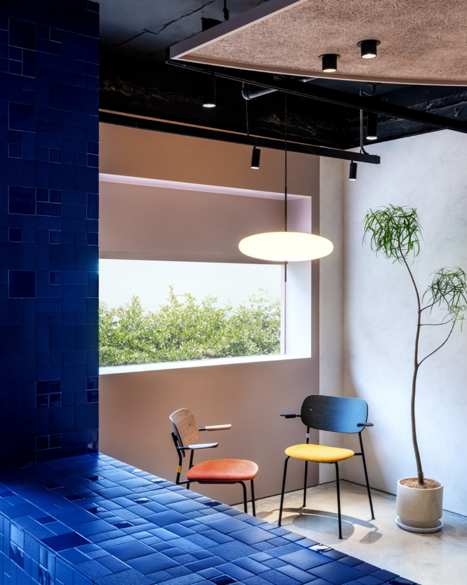 Handcrafted Mosaic - Style Tiles for Luxury Walls