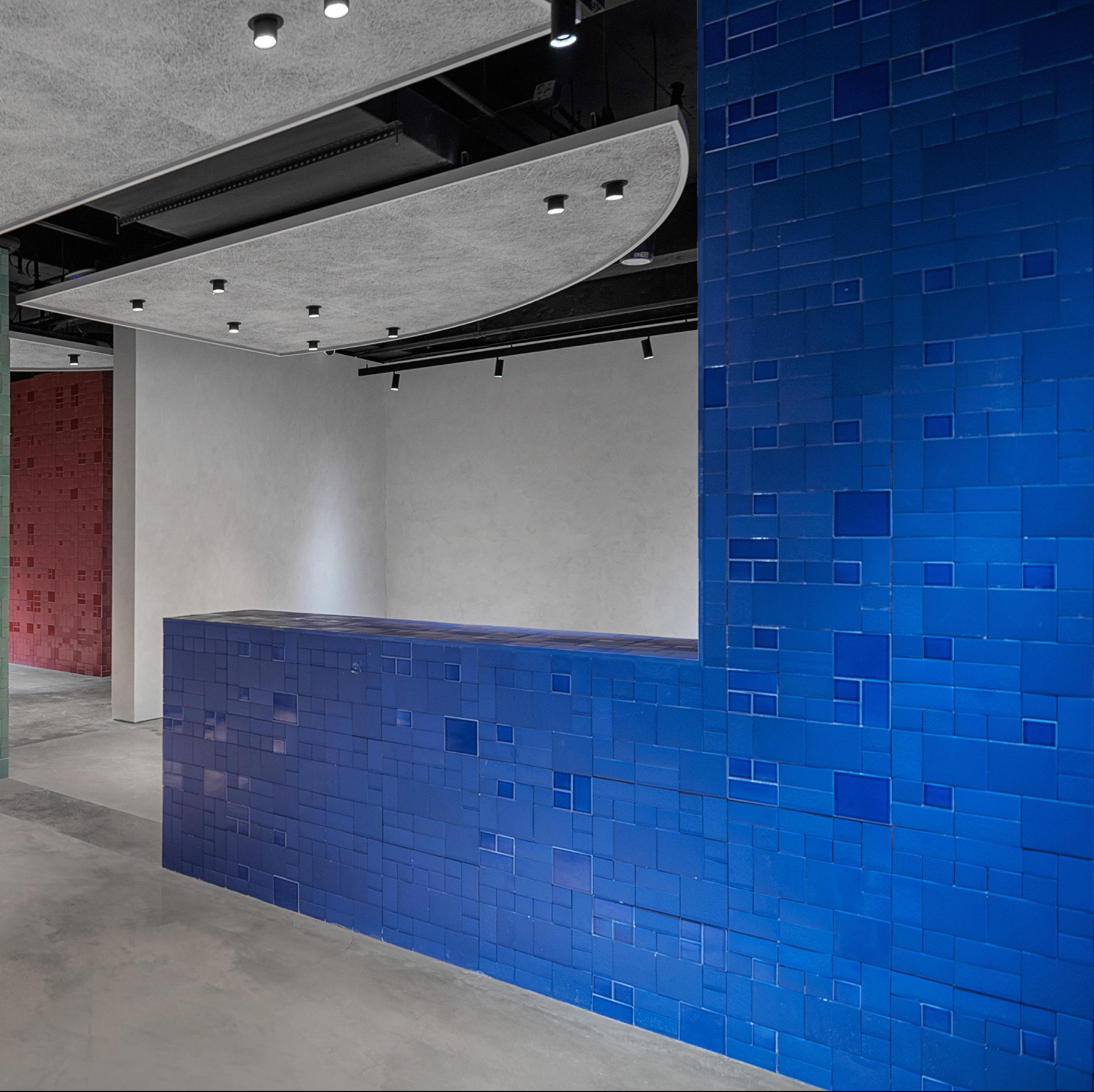 Handcrafted Mosaic - Style Tiles for Luxury Walls
