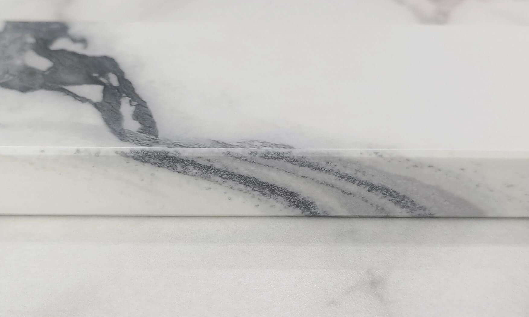 Bold White & Black Vein Marble-Effect Sintered Tile 1600x3200x20mm TQ35-LHD321620N131