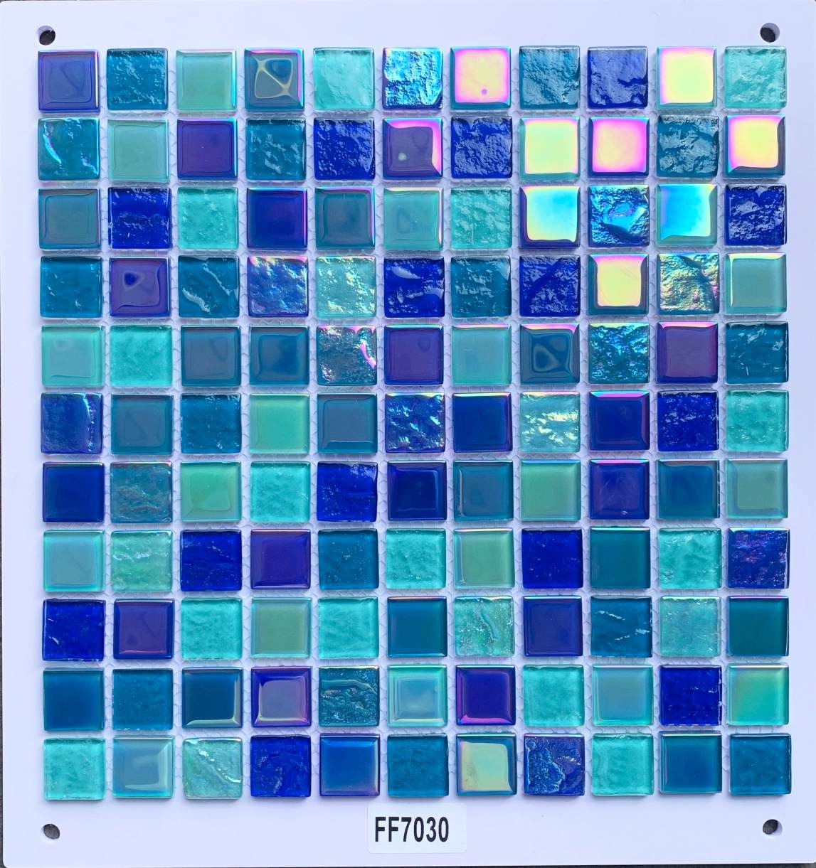 Ocean-inspired Multi-Tone Blue Iridescent Glass Mosaic Tile, 25x25mm, for Pools & Bathrooms TQ36-FF7030